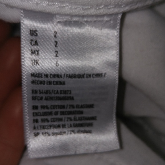 Shorts - Picture 3 of 3